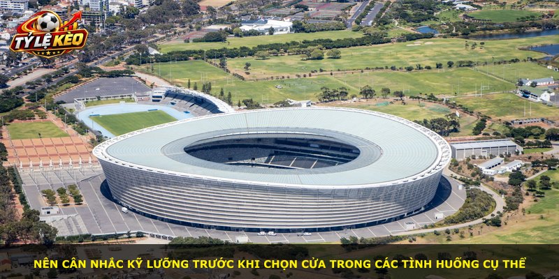 Nên cân nhắc kỹ lưỡng trước khi chọn cửa trong các tình huống cụ thể